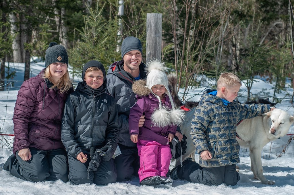 Alaskan Aventure | 77 Chemin de la Montagne, Barkmere, QC J0T 1A0, Canada | Phone: (819) 425-1787