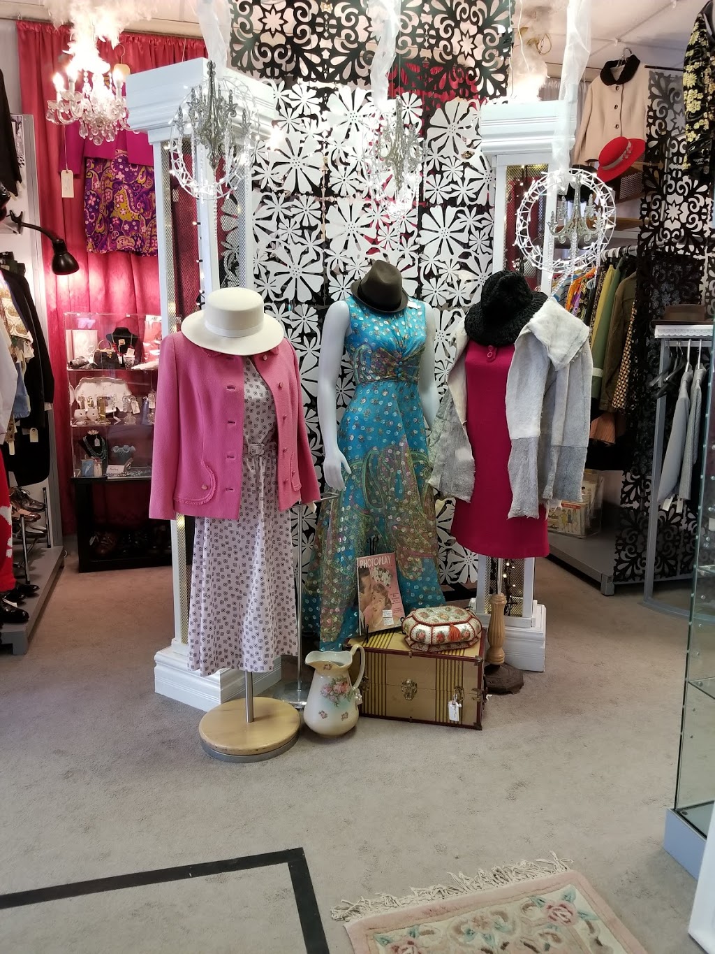 Memory Lane Antiques | 1175 Hyde Park Rd, London, ON N6H 5K5, Canada | Phone: (519) 471-2835