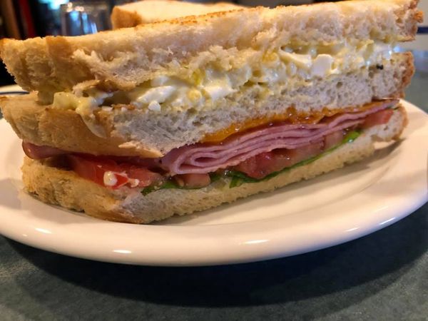Tiya Kuys Bar and Resto | Highway 39, Service Rd, Midale, SK S0C 1S0, Canada | Phone: (306) 458-2266