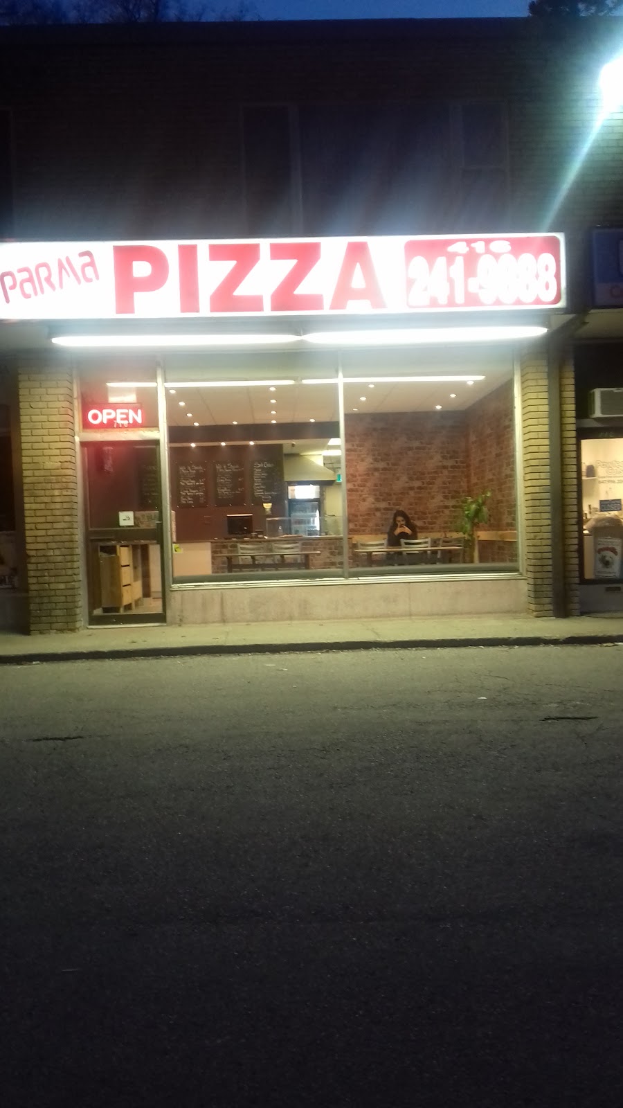 Parma Pizza | 716 Scarlett Rd, Etobicoke, ON M9P 2T5, Canada | Phone: (416) 241-9888