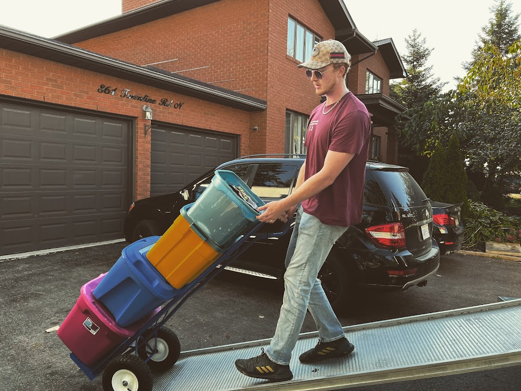 Two Broke Dudes in a Rented Truck | 2333 Secreto Dr, Oshawa, ON L1K 7K4, Canada | Phone: (289) 927-0525