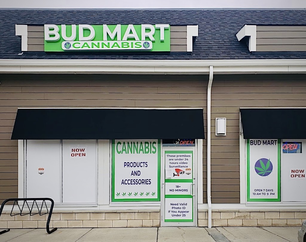Bud Mart Weed Dispensary Bayside | 1301 8 St SW #17, Airdrie, AB T4B 0M9, Canada | Phone: (587) 360-0036
