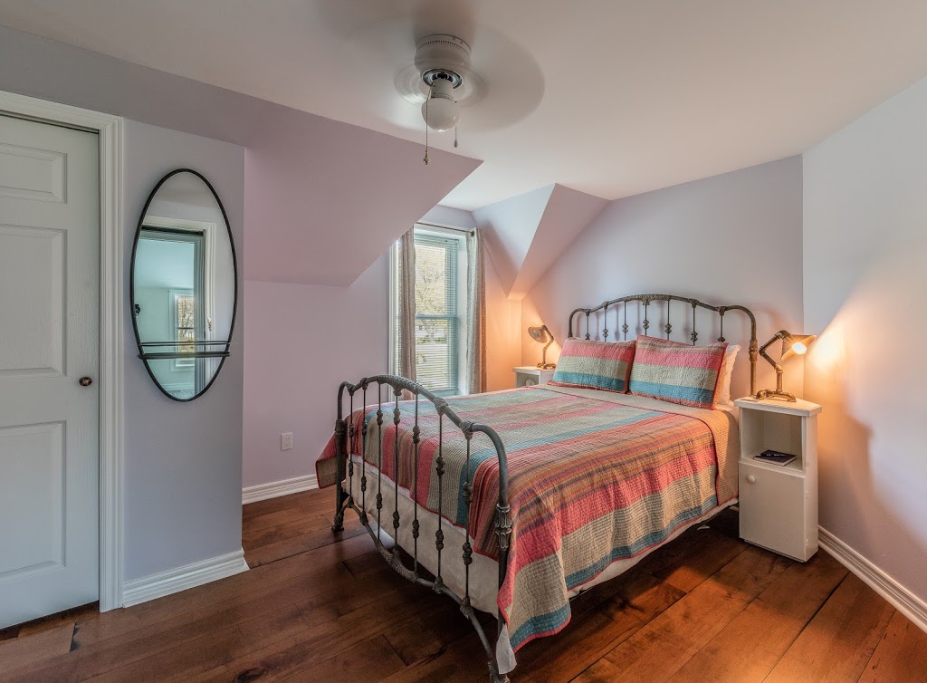 Wellington Willows Boutique Bed & Breakfast | 341 Wellington Main St, Wellington, ON K0K 3L0, Canada | Phone: (613) 399-5055