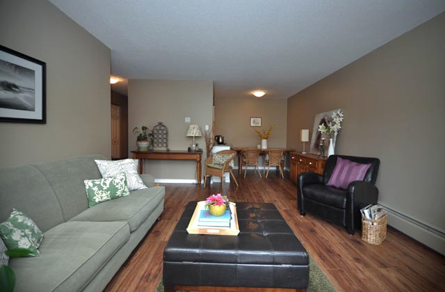 Wellesley Manor | 1916 McCallum Rd, Abbotsford, BC V2S 3M8, Canada | Phone: (604) 852-0827