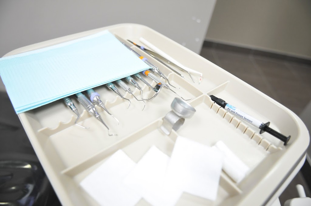 Rio Dental Centre | 1054 Centre Street #3, Thornhill, ON L4J 3M8, Canada | Phone: (905) 882-8280