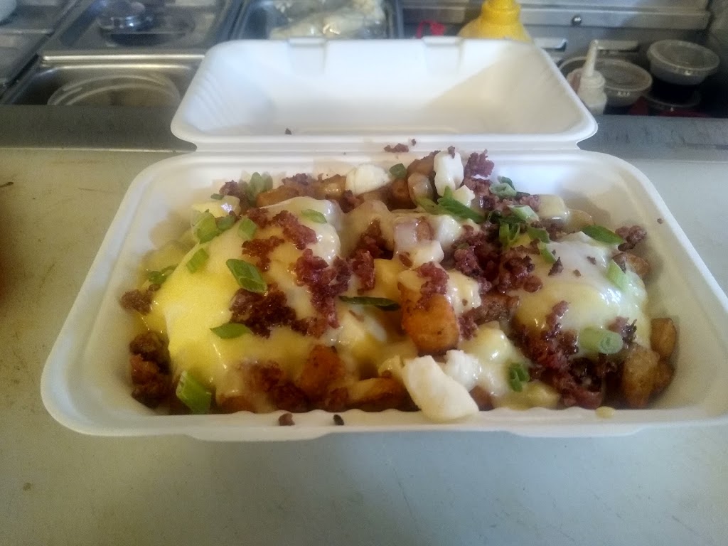 Double deckker Breakfast and burger bus | 8256 N Island Hwy, Black Creek, BC V9J 1H7, Canada | Phone: (250) 830-4053