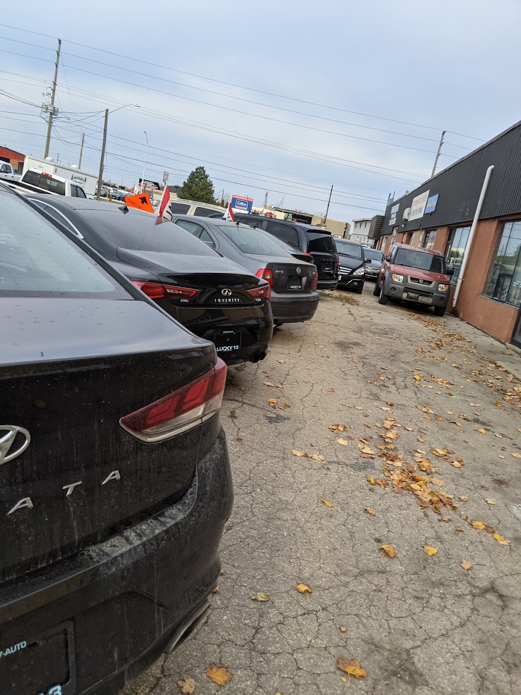 Lucky 13 | Wallace Rd, Oakville, ON L6L 2X6, Canada | Phone: (905) 827-2886