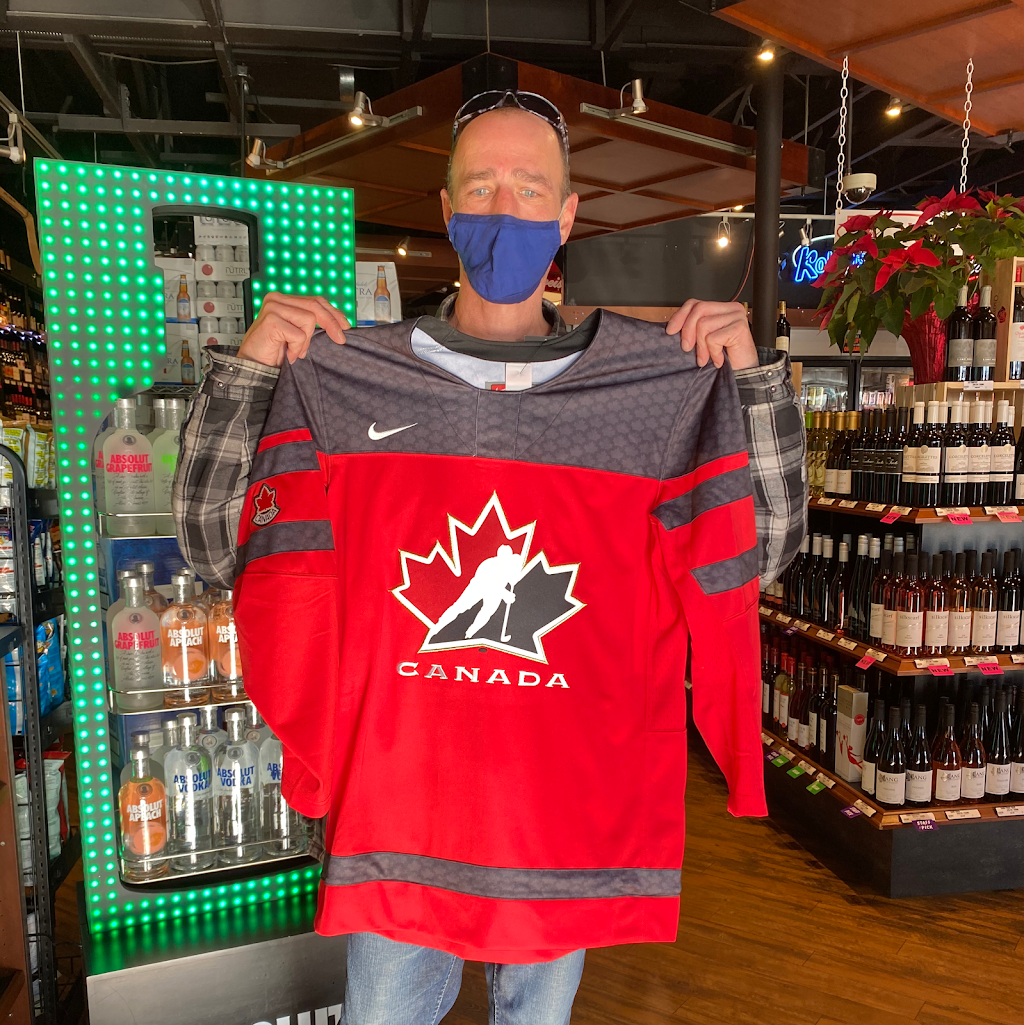 Lighthouse Liquor Store | 5755 Cowrie St Unit 2, Sechelt, BC V0N 3A0, Canada | Phone: (604) 885-4494