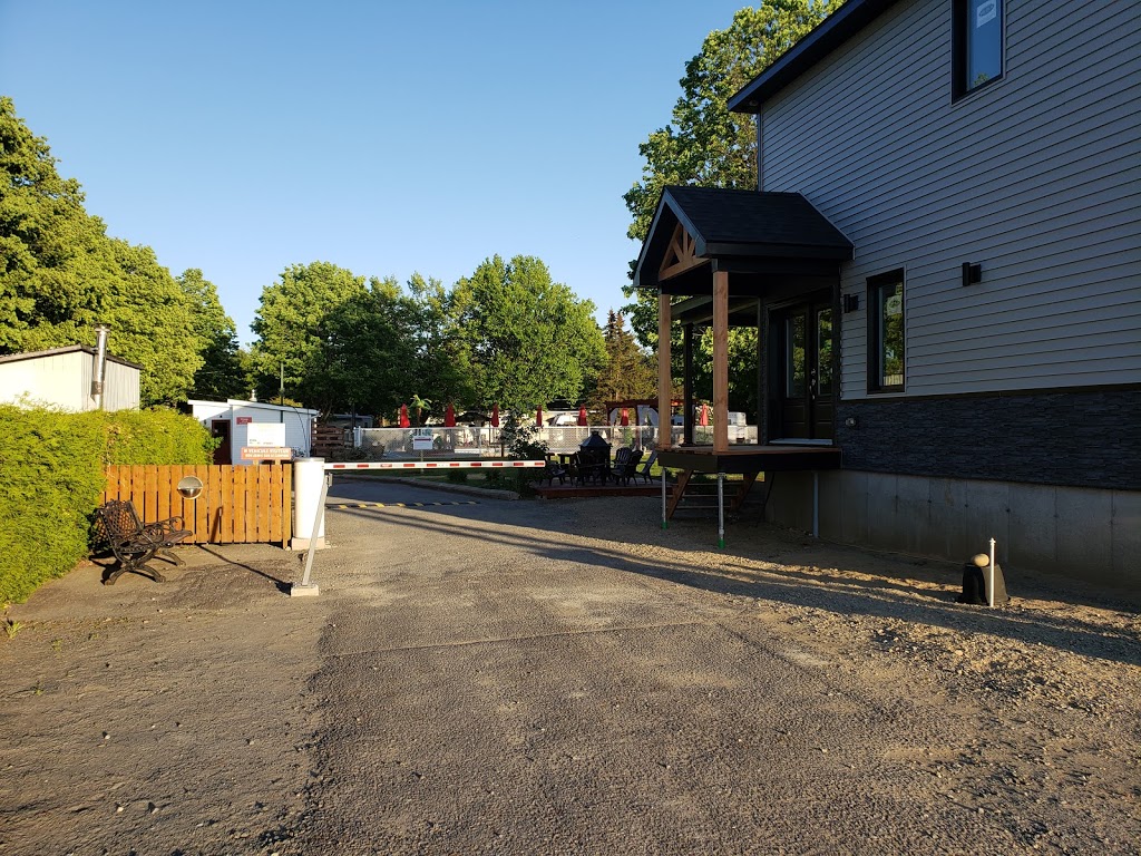 Massothérapie Les Lions dOr | 310 Avenue Ringuette, Saint-Étienne-des-Grès, QC G0X 2P0, Canada | Phone: (819) 535-4124