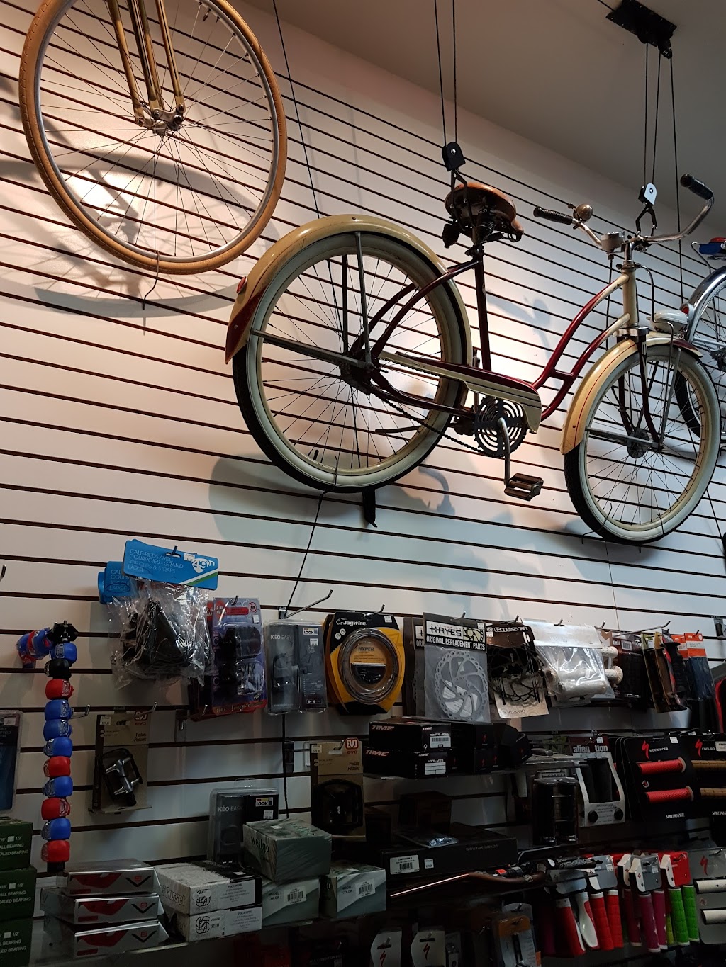 Retro-Rides.ca | 79 Sparks St., Ottawa, ON K1P 5A5, Canada | Phone: (613) 276-5968