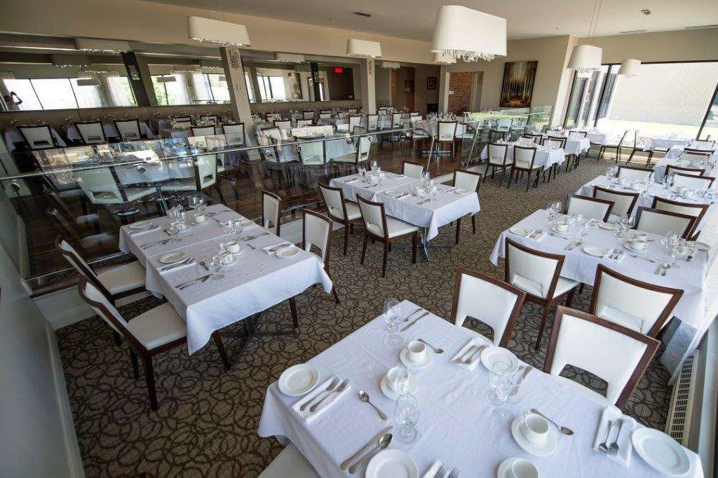 Hôtel Levesque | 171 Rue Fraser, Rivière-du-Loup, QC G5R 1E2, Canada | Phone: (418) 862-6927