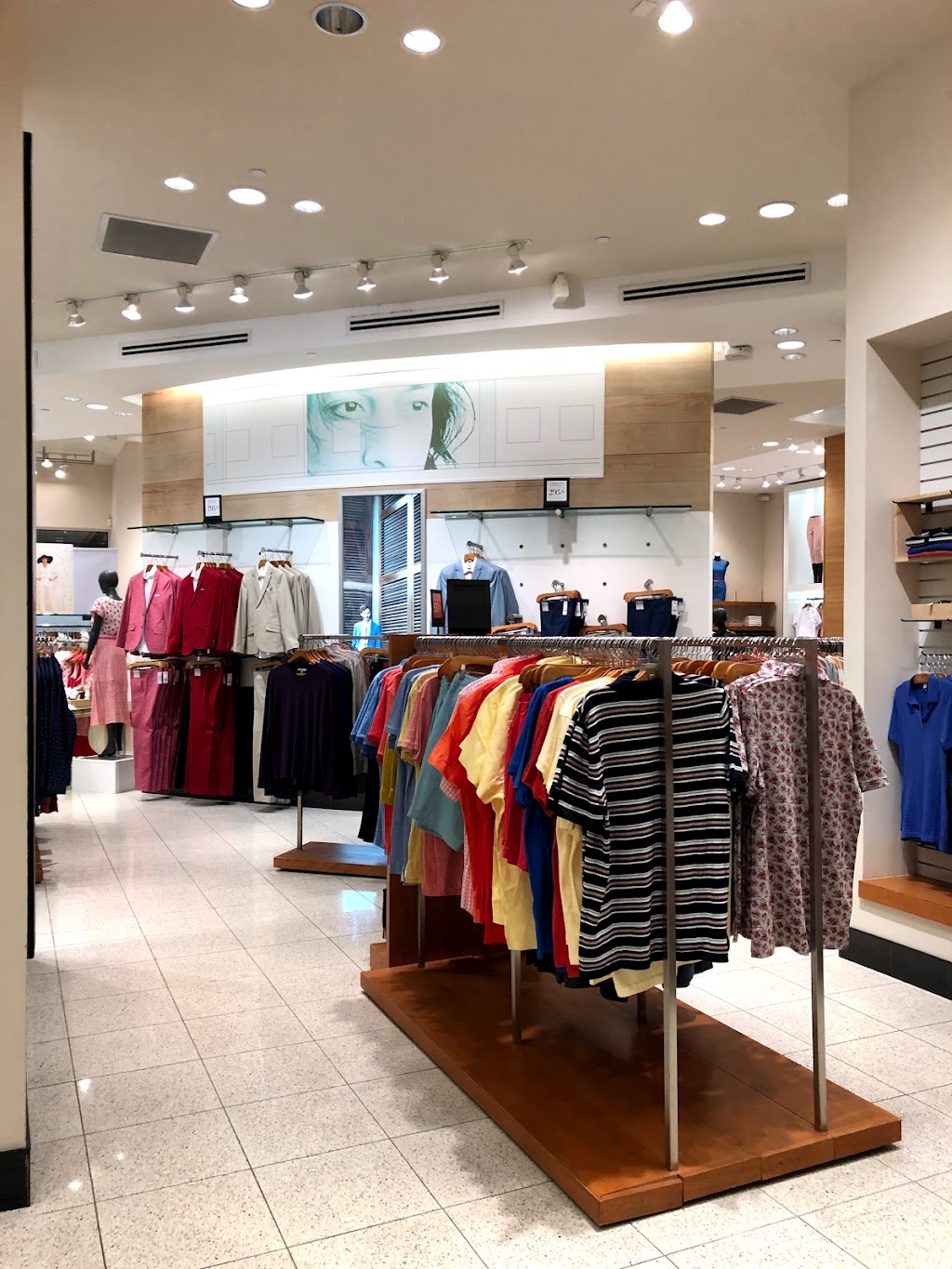 TRISTAN | 9335, 30 Boulevard Leduc #30, Brossard, QC J4Y 0A5, Canada | Phone: (450) 462-2525