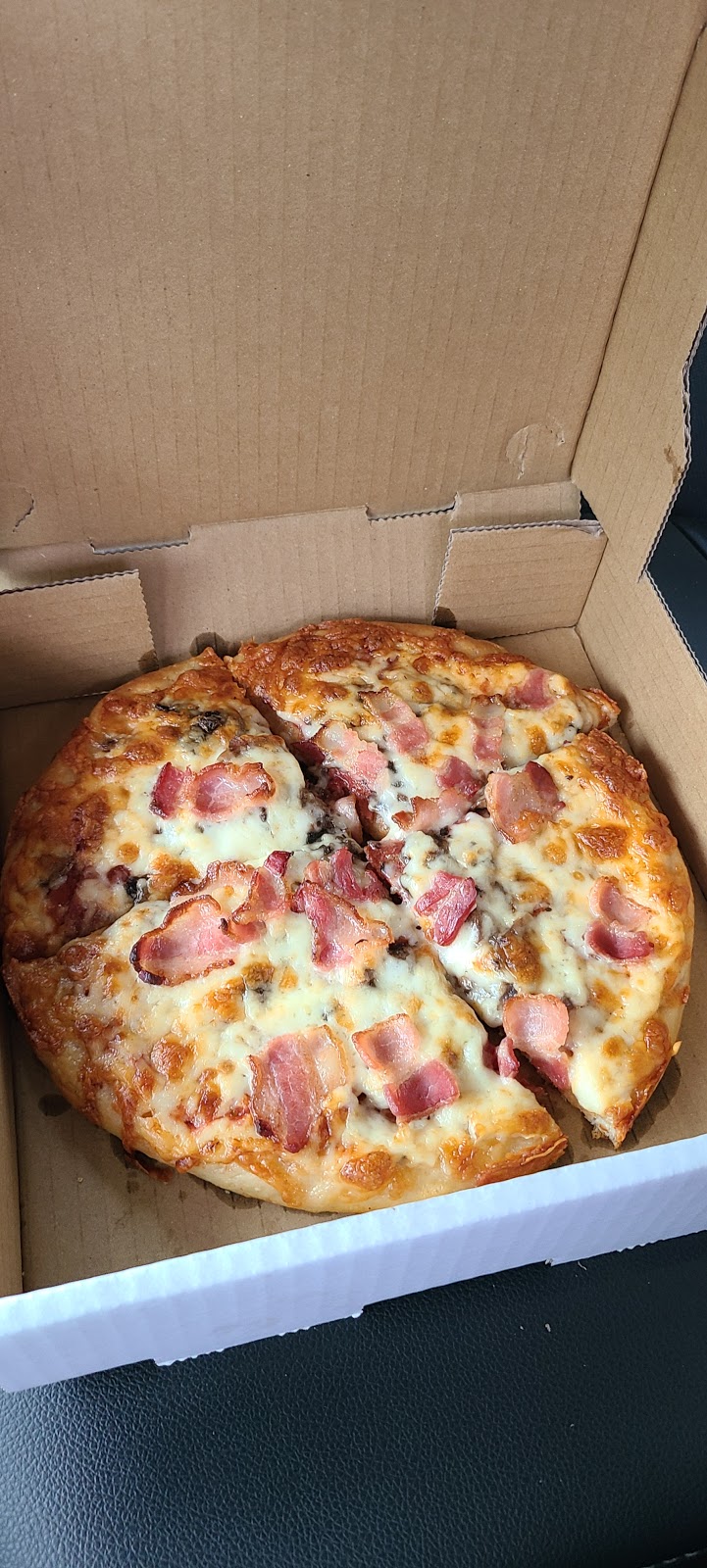 Tri-Village Pizza | 4939 50 Ave, Alberta Beach, AB T0E 0A0, Canada | Phone: (780) 924-3132