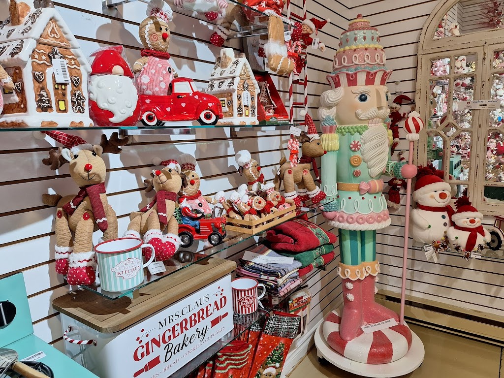 Noël au Château | 65 Rue de lAncrage, Rivière-du-Loup, QC G5R 6C5, Canada | Phone: (866) 865-6635