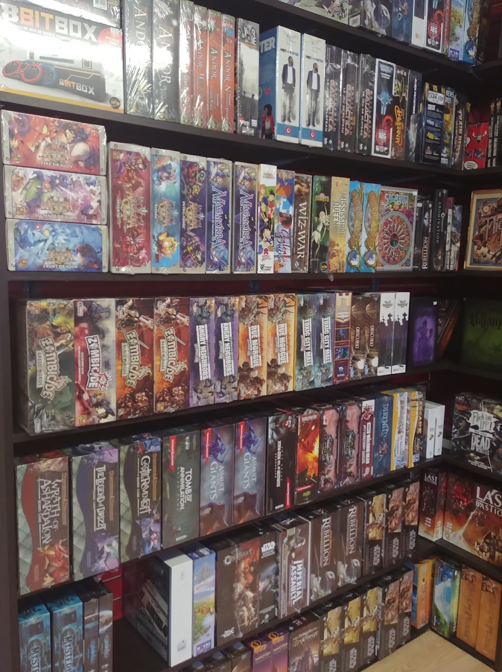 Gamers Spot | 441 Rue Lindsay, Drummondville, QC J2B 1G9, Canada | Phone: (819) 472-5389