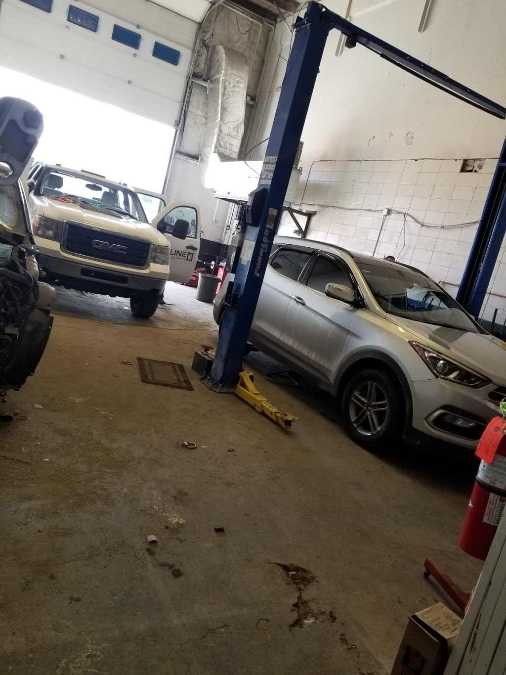 Eminent Auto & Tire | 4312 Ogden Rd SE #3, Calgary, AB T2G 4V3, Canada | Phone: (403) 803-2649
