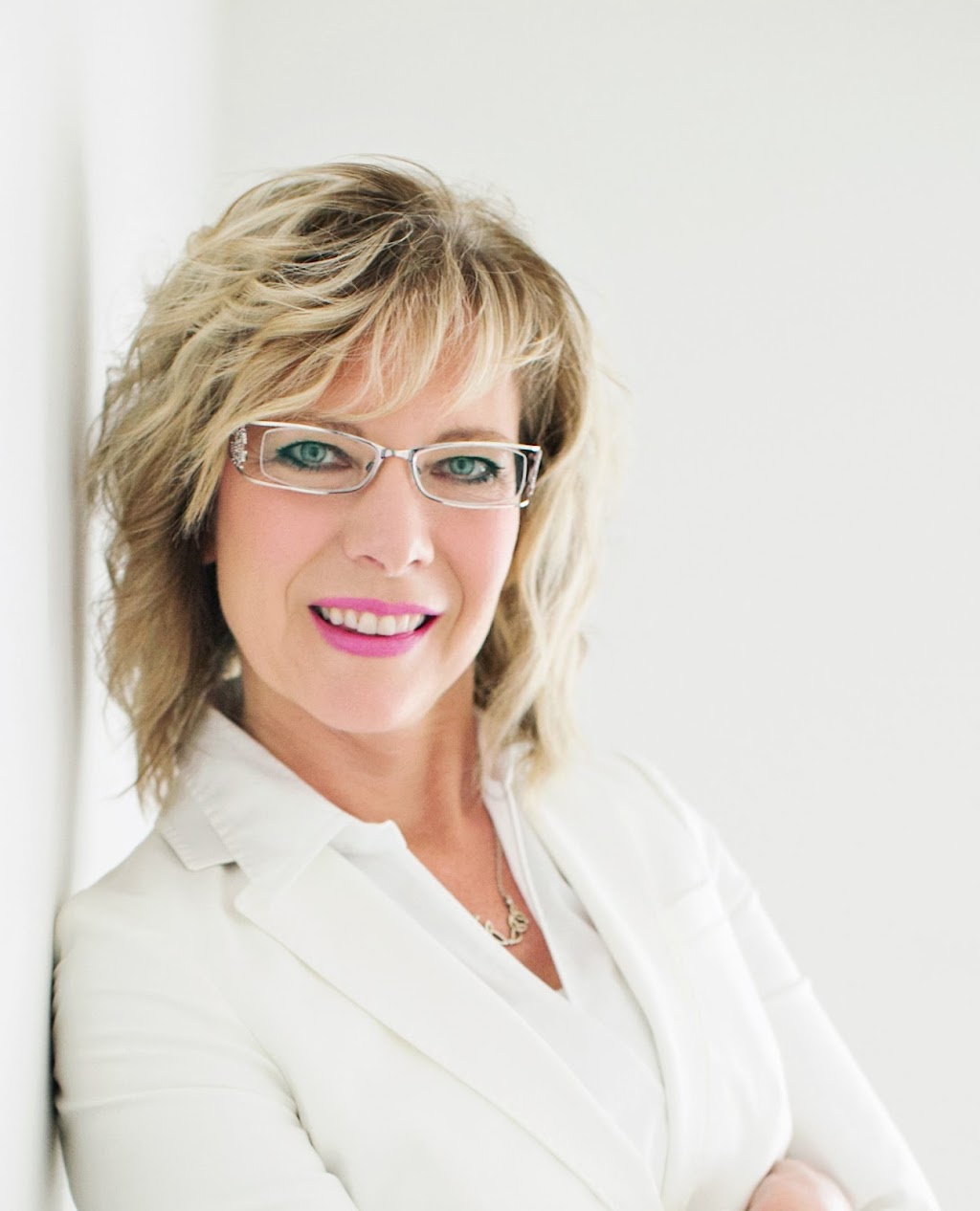 Royal LePage Donna Empringham-Red Deer Realtor | 2085 50 Ave G, Red Deer, AB T4R 1Z4, Canada | Phone: (403) 872-0105