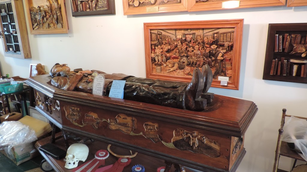 Woodchuck Carvings | 1554 NB-475, Baie de Bouctouche, NB E4S 4R2, Canada | Phone: (506) 743-5222