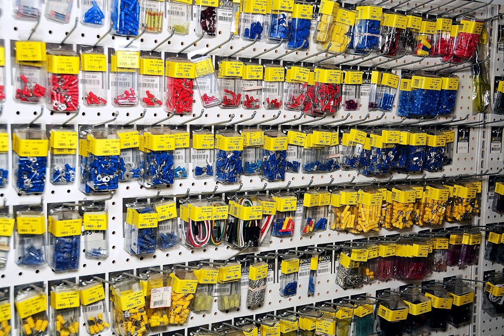 A & A Discount Auto Parts Ltd | 877 Barton St, Stoney Creek, ON L8E 5G6, Canada | Phone: (905) 643-7700