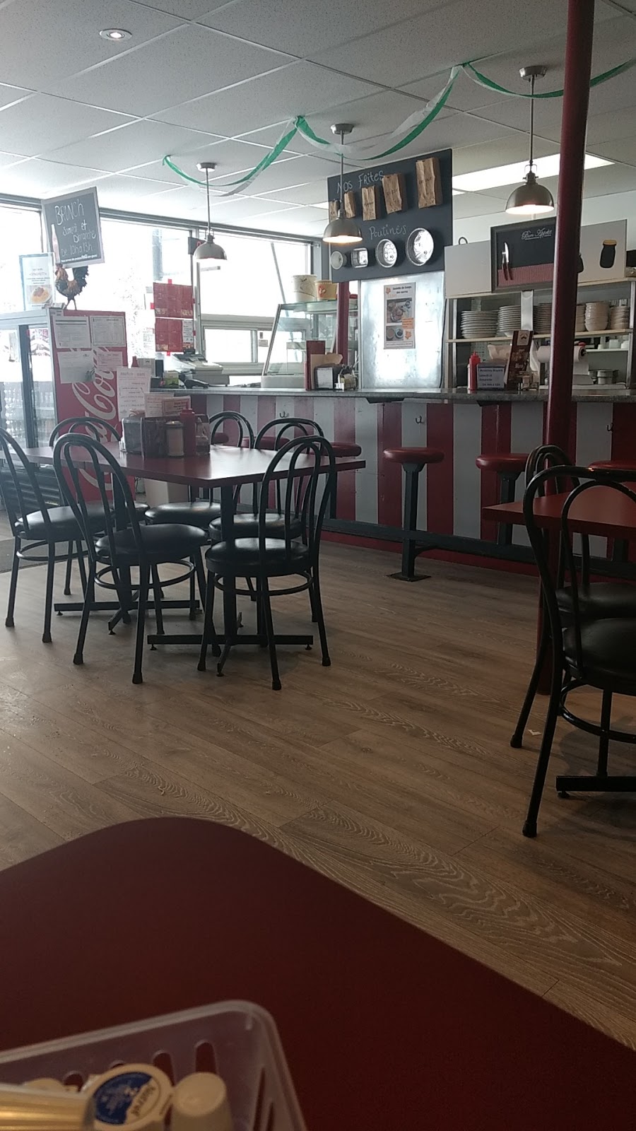 Resto-Cantine La B.A. | 6072 Rue Principale, Saint-Félix-de-Kingsey, QC J0B 2T0, Canada | Phone: (819) 848-1444