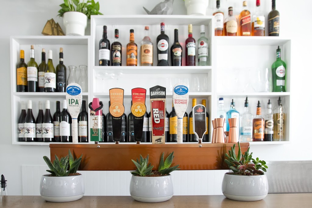 The Beach Pea Kitchen & Bar | 128 Montague St, Lunenburg, NS B0J 2C0, Canada | Phone: (902) 640-3474