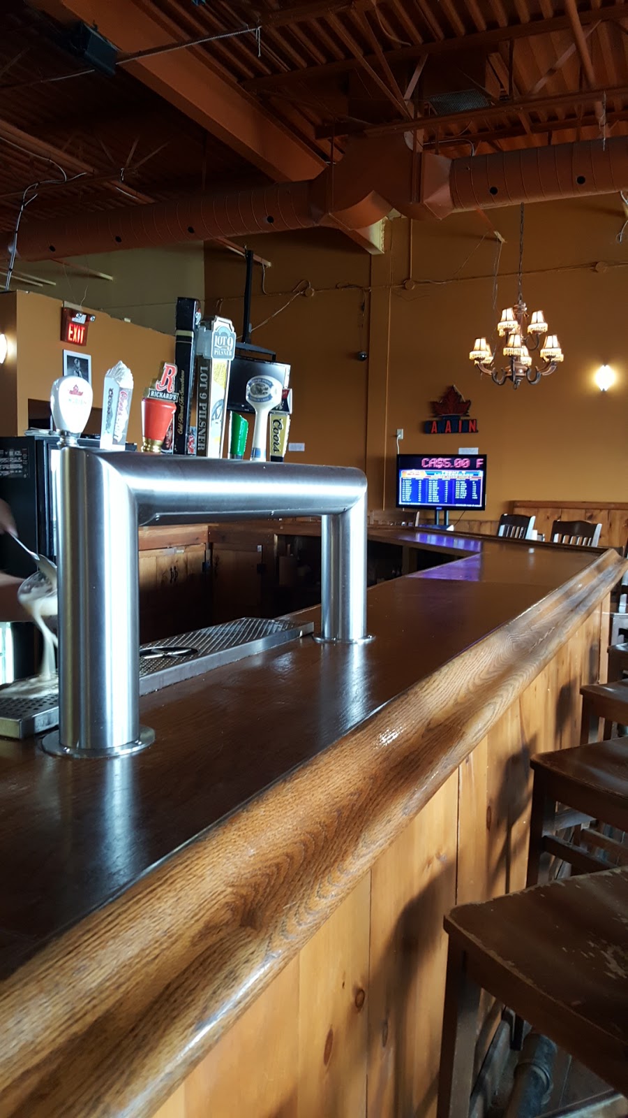 Wild Wing (alcona) | 1070 Innisfil Beach Rd, Innisfil, ON L9S 4T9, Canada | Phone: (705) 431-8325