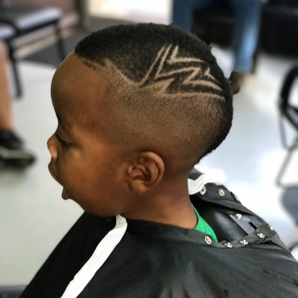 Fademaster Barbershop | 582 Upper Wellington St, Hamilton, ON L9A 3P9, Canada | Phone: (289) 925-4005
