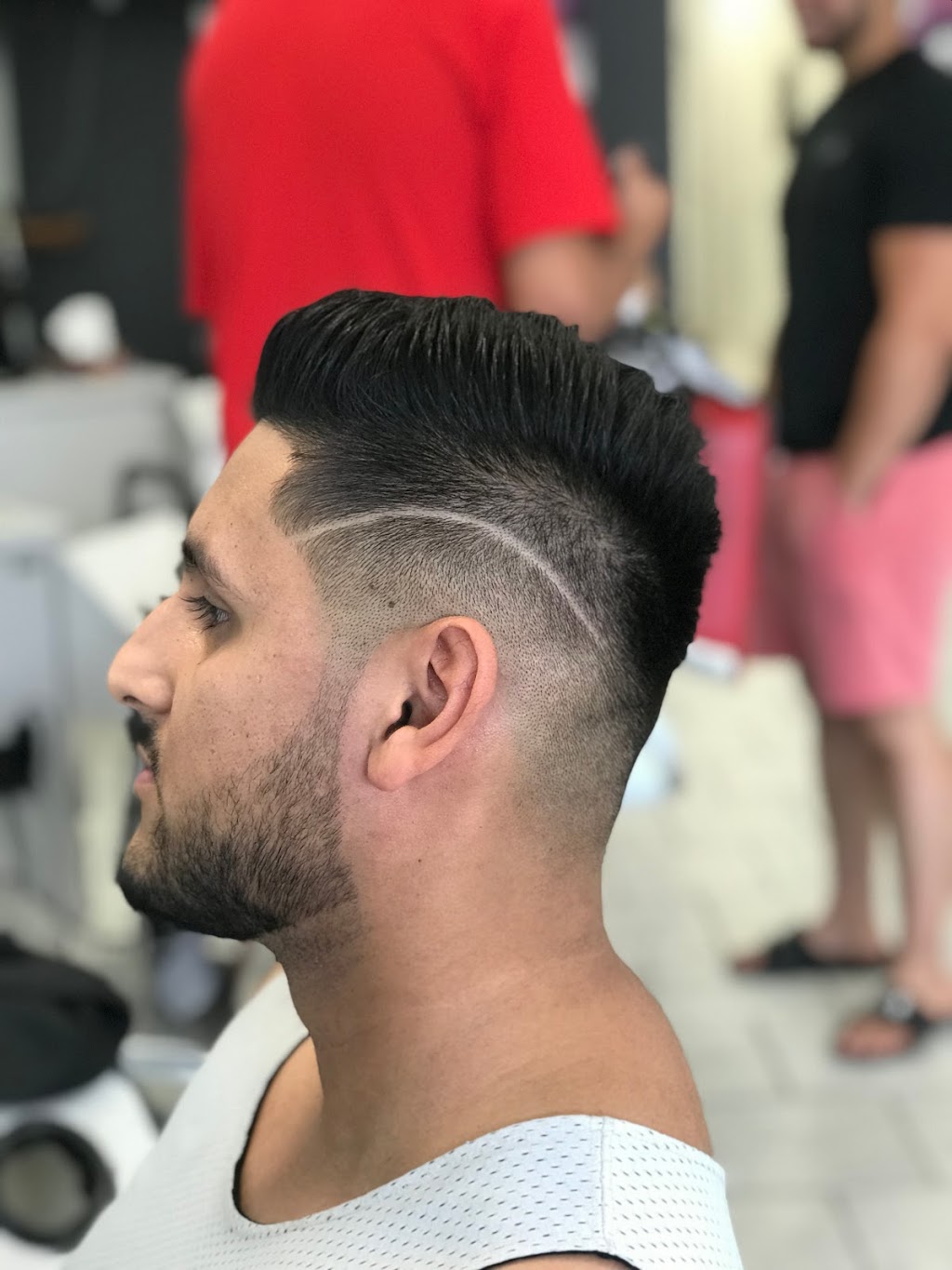 Blessed hands barbershop&hairsalon | 1080 Adelaide St N, London, ON N5Y 2N1, Canada | Phone: (519) 645-1010