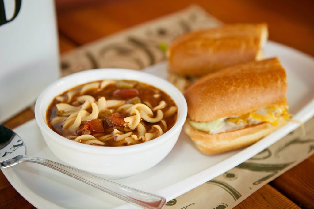 Mr. Lunch | 5, 20295 113b Ave Unit 5, Maple Ridge, BC V2X 6E9, Canada | Phone: (604) 465-4716