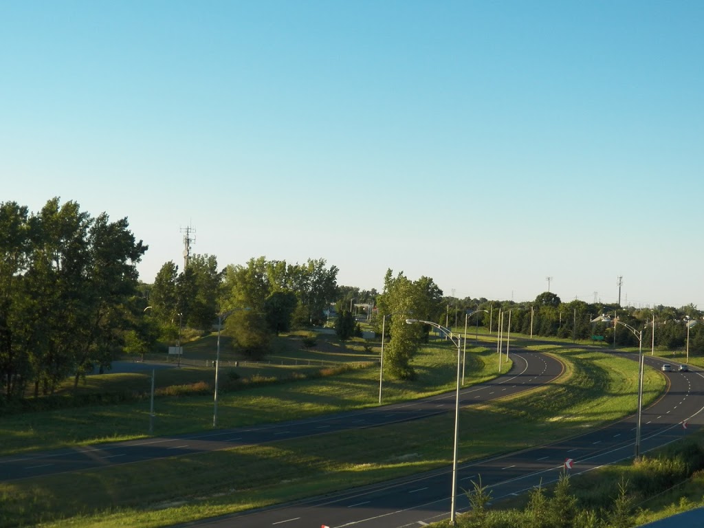 Les Résidences Soleil Manoir Boucherville | 549 Rue de Verrazano, Boucherville, QC J4B 7W2, Canada | Phone: (450) 449-1516