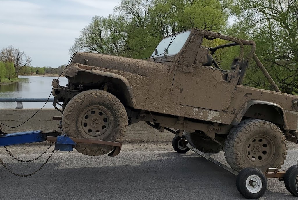 Cheapest towing in Ottawa and Gatineau | 2797 Quinn Rd, Gloucester, ON K1T 3V4, Canada | Phone: (613) 879-8793