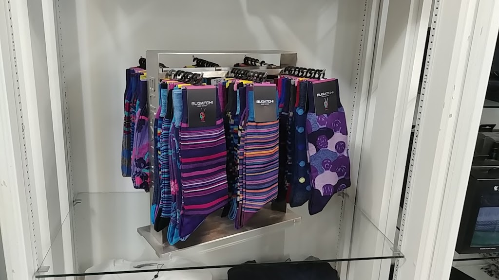 Ashfields Fine Clothes | 1425 King St N, St. Jacobs, ON N0B 2N0, Canada | Phone: (519) 664-1231