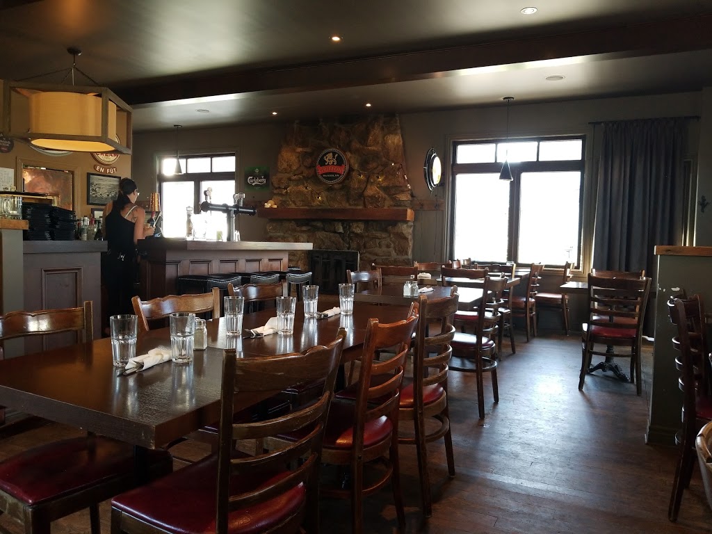 Restaurant Le St-Ours | ---lAchigan,, 1159 Rue Principale, Saint-Roch-de-lAchigan, QC J0K 3H0, Canada | Phone: (450) 705-6877