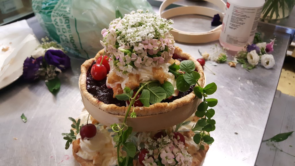 Pie Junkie | 8 Spruce Center SW, Calgary, AB T3C 3B3, Canada | Phone: (403) 452-3960