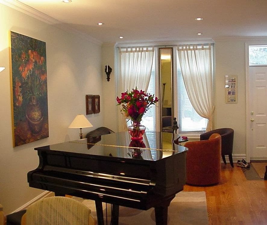 Clinton and Bloor B&B | 390 Clinton St, Toronto, ON M6G 2Z2, Canada | Phone: (416) 898-8461