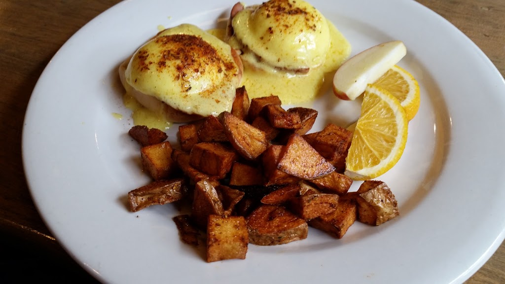 Grace OMalleys East Coast Pub & Restaurant | 1151 Ogilvie Rd, Gloucester, ON K1J 7P6, Canada | Phone: (613) 842-0220