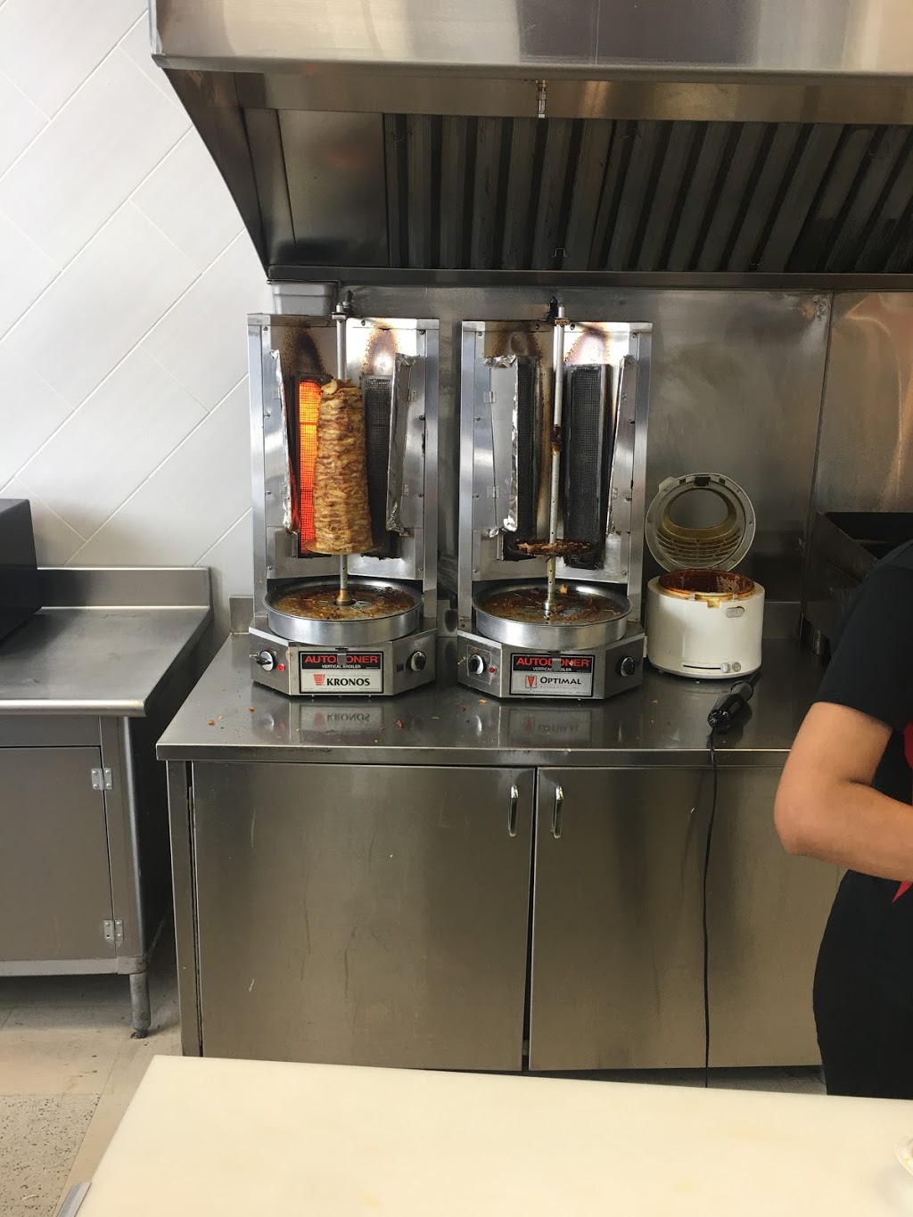 Donair Bite | 1090 Cliveden Ave, Delta, BC V3M 6E6, Canada | Phone: (604) 522-6114
