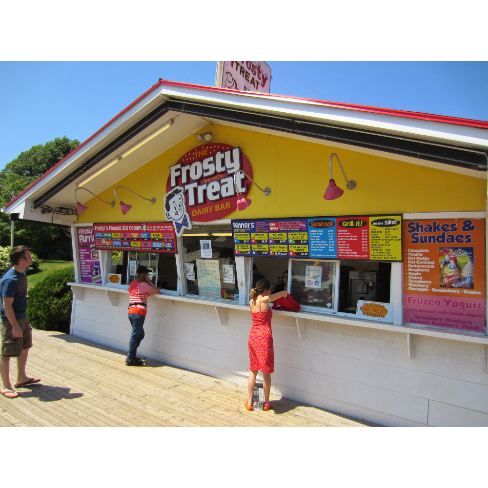 Frosty Treat Dairy Bar | 2 Locations in Kensington 109 Victoria St West & 25010, Veterans Memorial Hwy, Kensington, PE C0B 1M0, Canada | Phone: (902) 836-3000