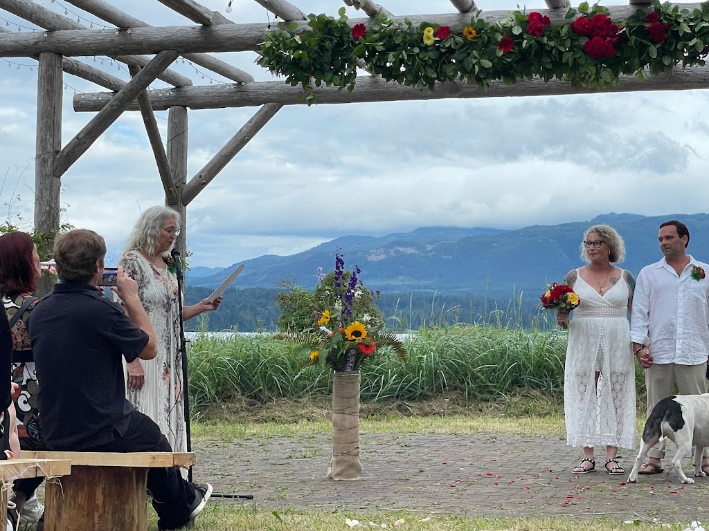 Celebrant Lee Andra | N Central Rd, Denman Island, BC V0R 1T0, Canada | Phone: (250) 335-1802