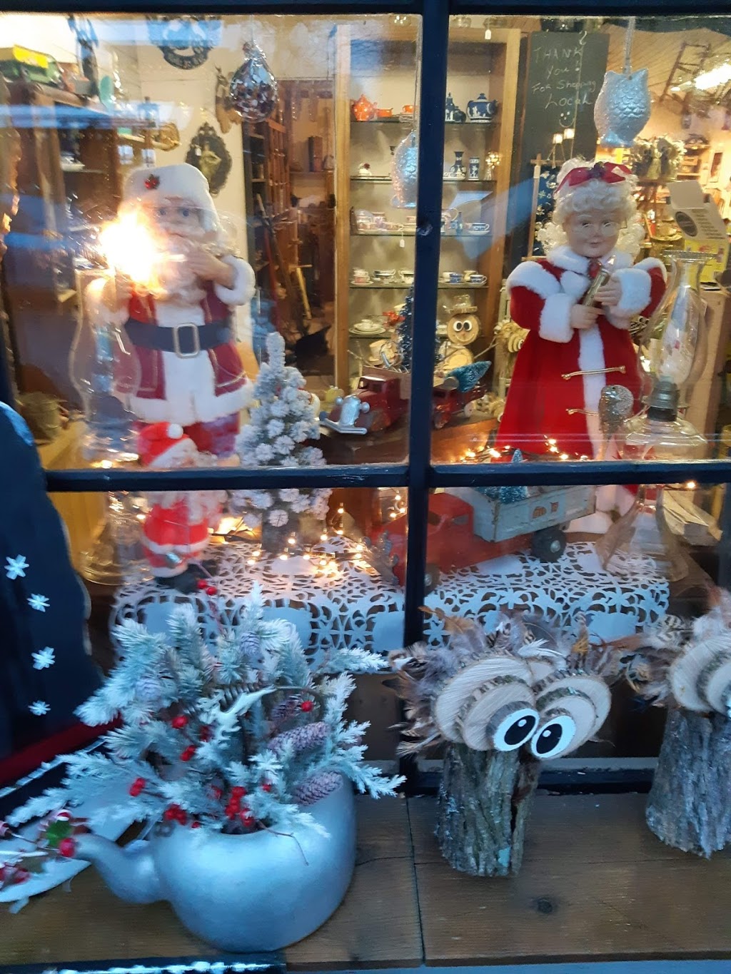 R.L Collectables & Antiques | 324 St Lawrence St, Merrickville, ON K0G 1N0, Canada | Phone: (613) 285-5118