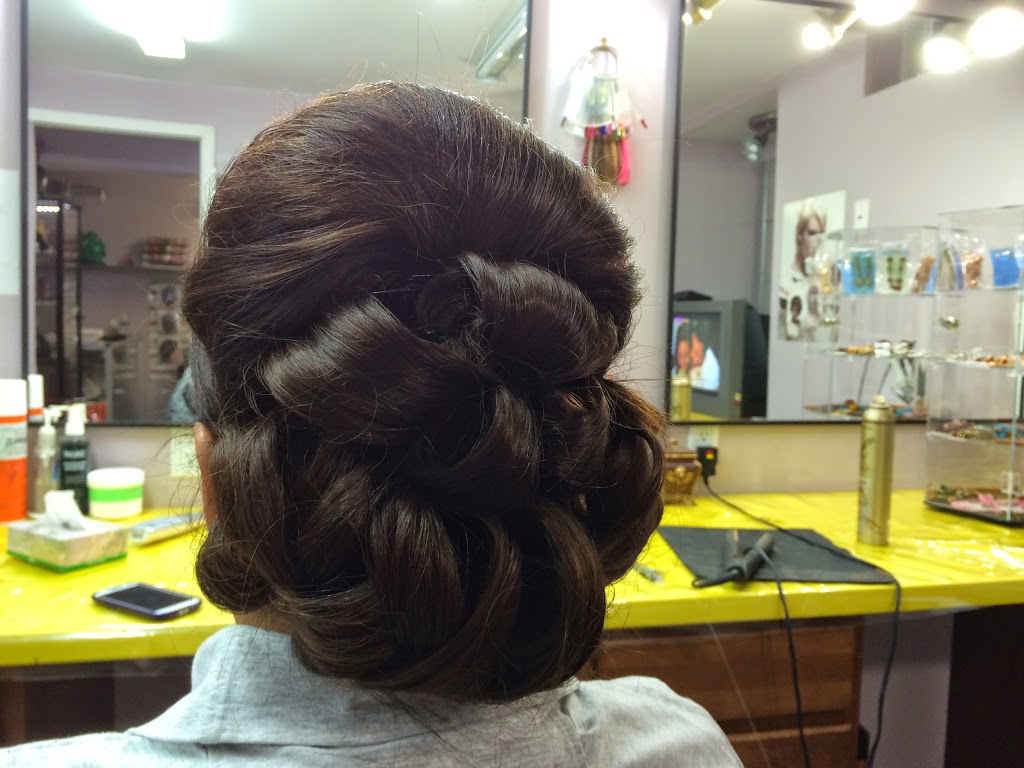 Rupal Beauty Zone (Ladies Only) | 30 Conklin Dr, Brampton, ON L7A 3P5, Canada | Phone: (416) 238-2759