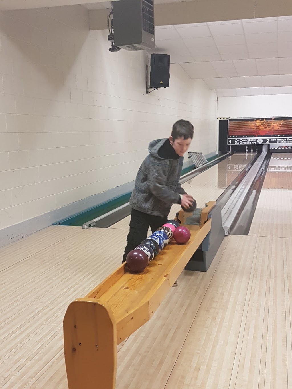 Copperhill Lanes & Lounge Ltd | 404 Lapworth St, Princeton, BC V0X 1W0, Canada | Phone: (250) 295-6500