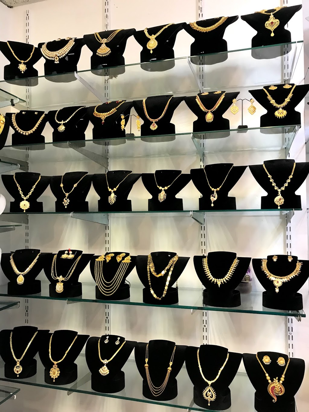 Sai Fancy Jewell | 3380-1203 Eglinton Ave E, Scarborough, ON M1J 3L6, Canada | Phone: (647) 382-0973