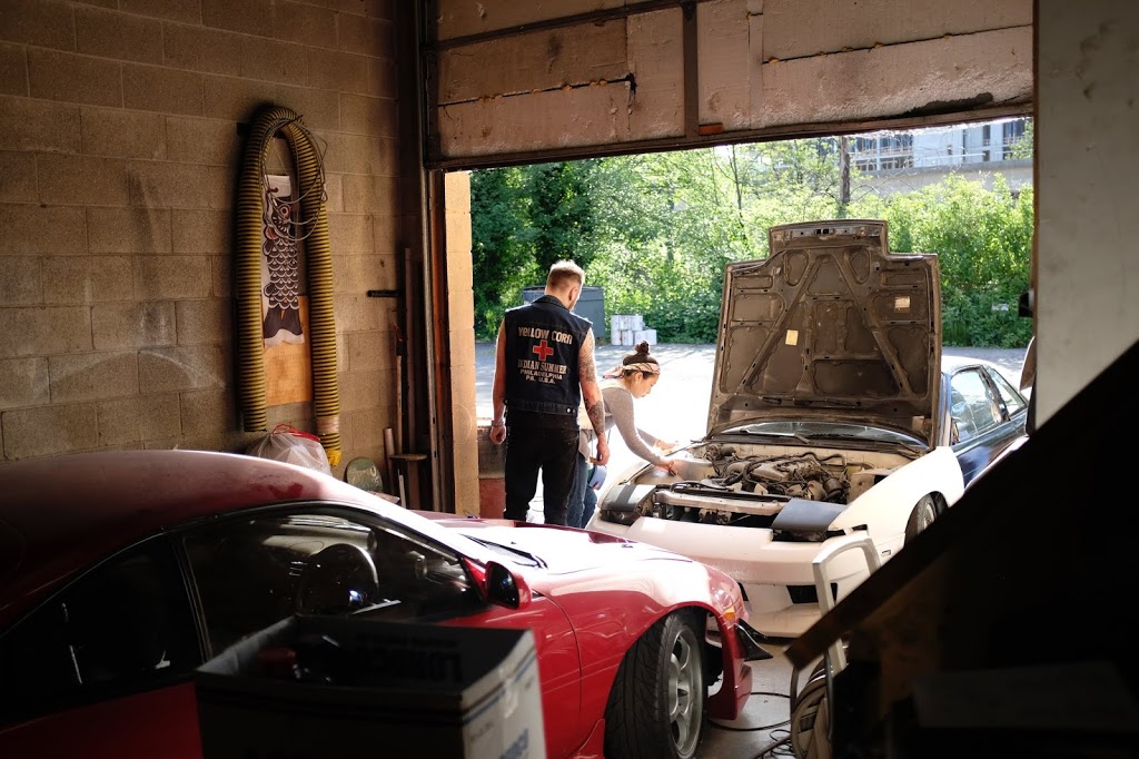 Circuit Soul / RAUH-Welt Begriff (RWB) | 20-30 Capilano Way, New Westminster, BC V3L 5M3, Canada | Phone: (604) 358-7685