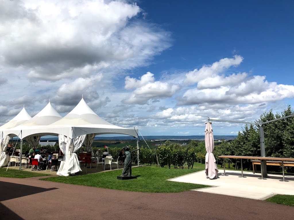 Luckett Vineyards | 1293 Grand Pré Rd, Wolfville, NS B4P 2R3, Canada | Phone: (902) 542-2600