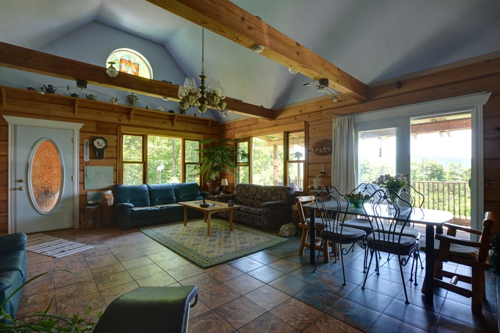 Le Magestik | 63 Chemin Sargent, Mansonville, QC J0E 1X0, Canada | Phone: (844) 764-4246