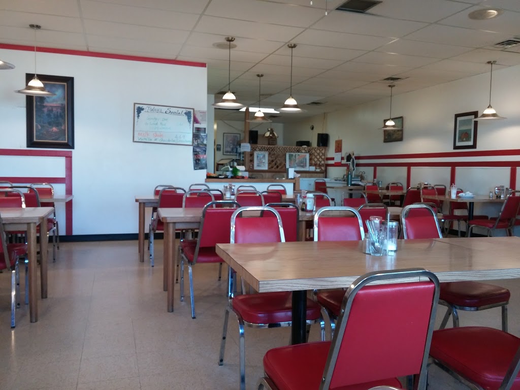 Blue Ginger Restaurant | 125 Main St, Acme, AB T0M 0A0, Canada | Phone: (403) 546-2031