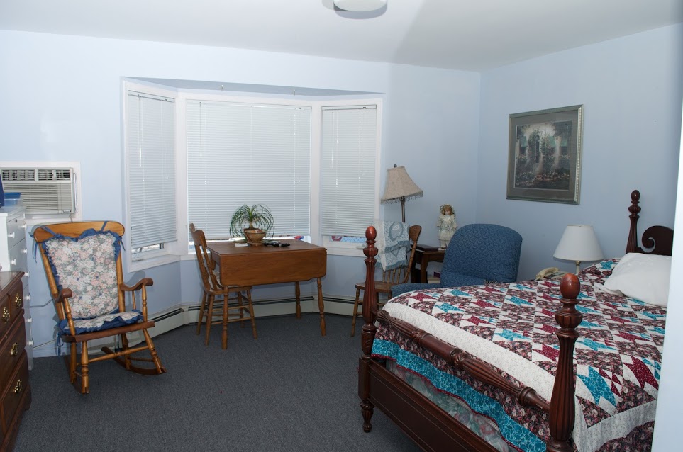 Abbeyfield House Ottawa | 425 Parkdale Ave, Ottawa, ON K1Y 1H3, Canada | Phone: (613) 729-4817
