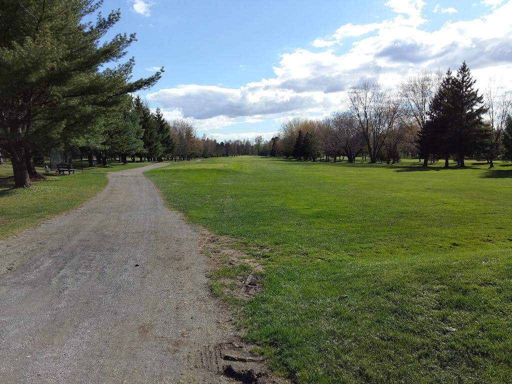 Club de Golf Hériot | 4205 Chem. Tourville, Saint-Nicéphore, QC J2A 3Z1, Canada | Phone: (819) 398-5255