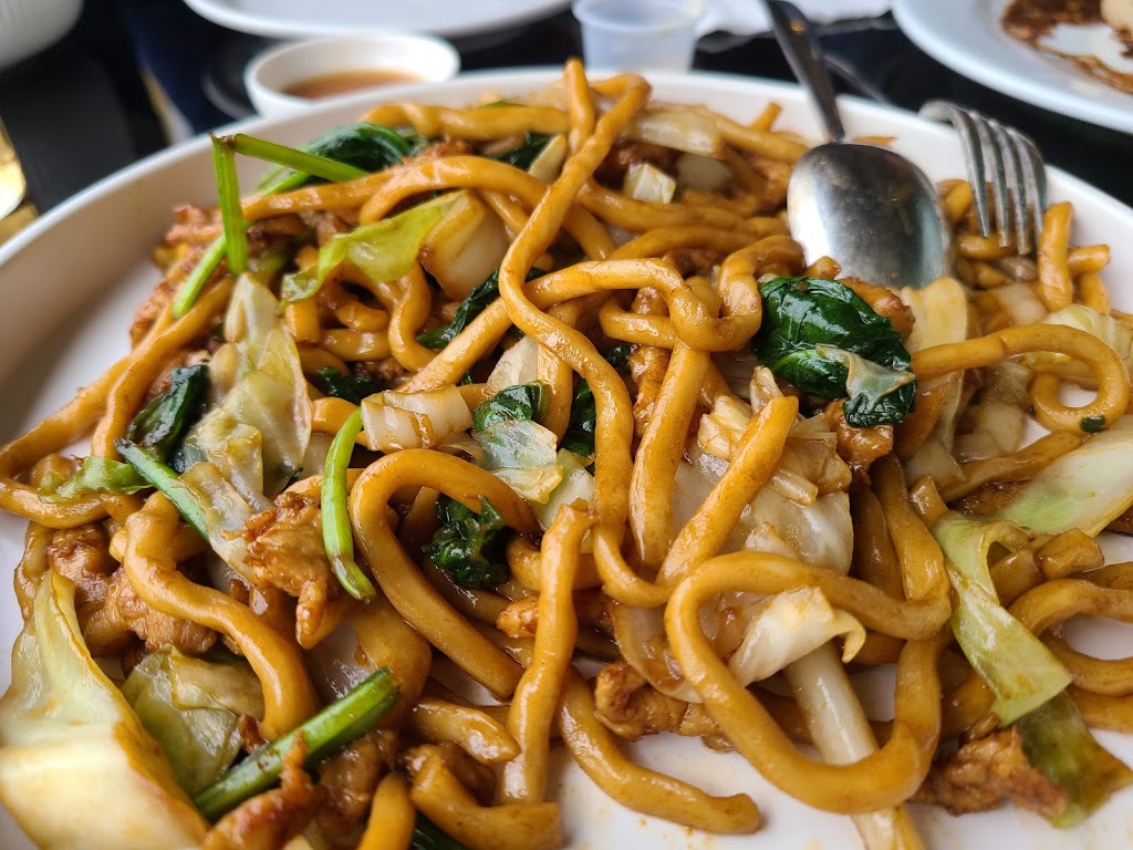 The Bund Shanghai Cuisine & Bar | 15057 Marine Dr, White Rock, BC V4B 1C3, Canada | Phone: (604) 385-6099